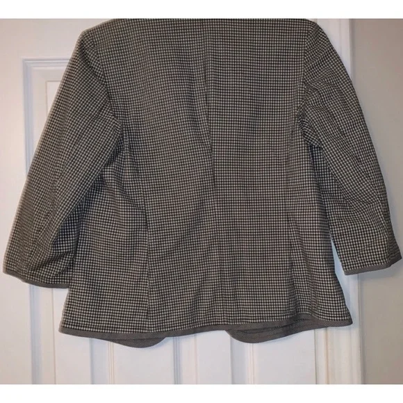NWOT, Talbots Black & White Jacket, Size 8 Petite - Picture 3 of 4